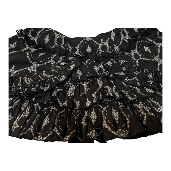Lip Service black ruffle lace mini skirt plus size 2 tiered punk gothic - Picture 4 of 11